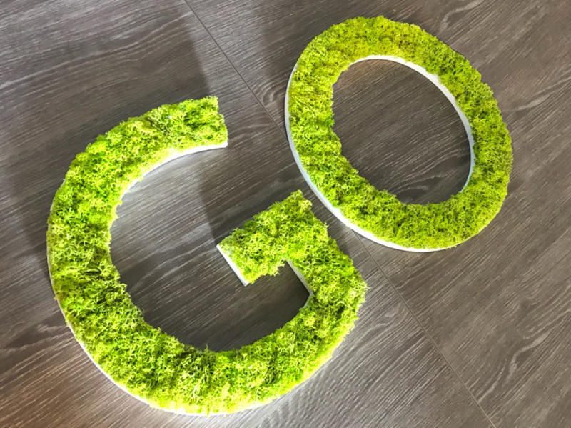 Signalétique en lettres végétales sans entretien Enseigne mousse