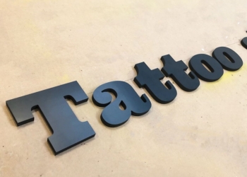 Lettres découpées PVC Tattoo Shop
